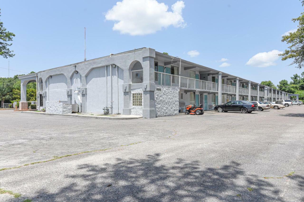 Hotel Valdosta Ga I-75 & Us-221 N Hwy 외부 사진